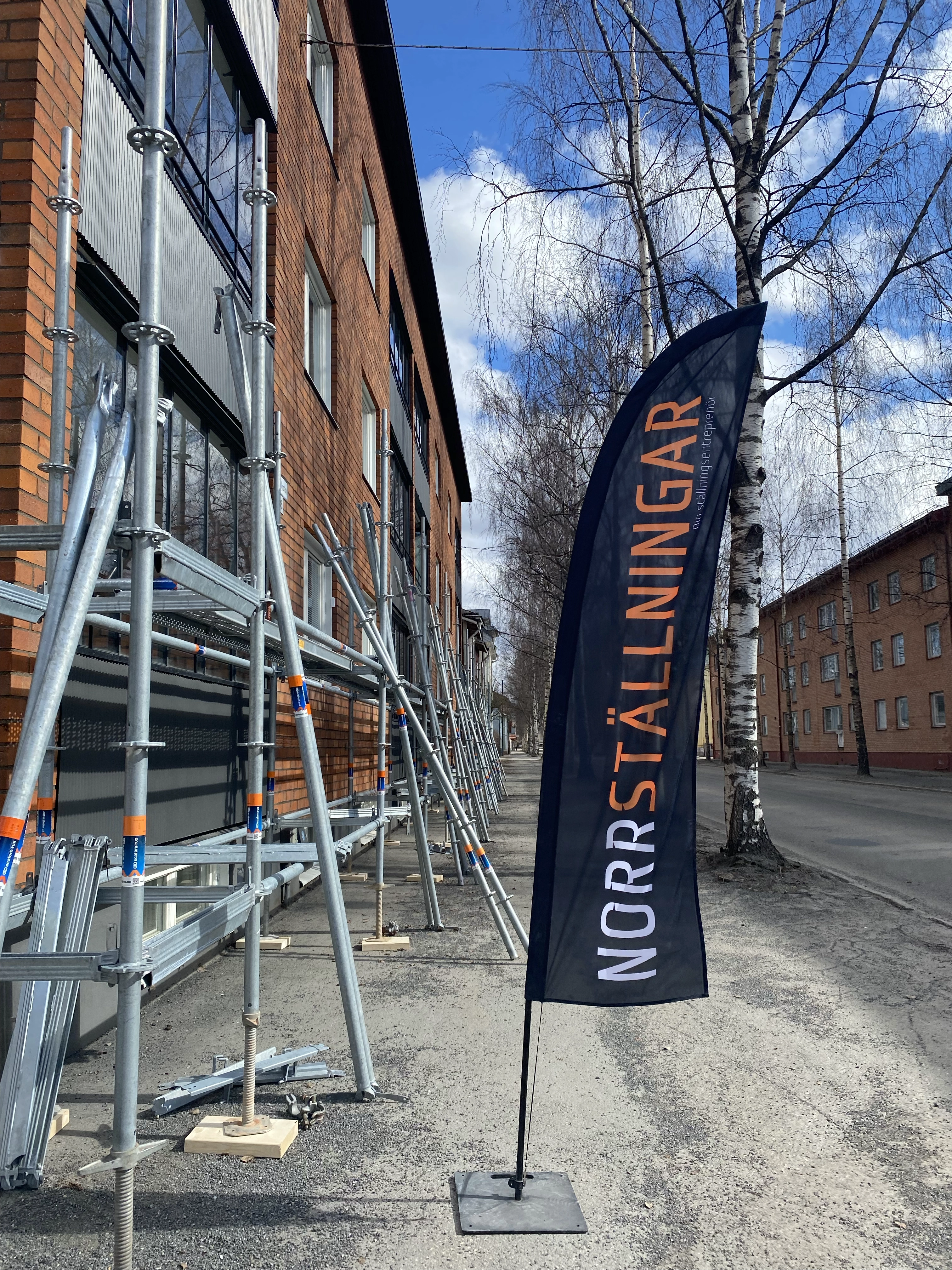 Akut ställningsmontage